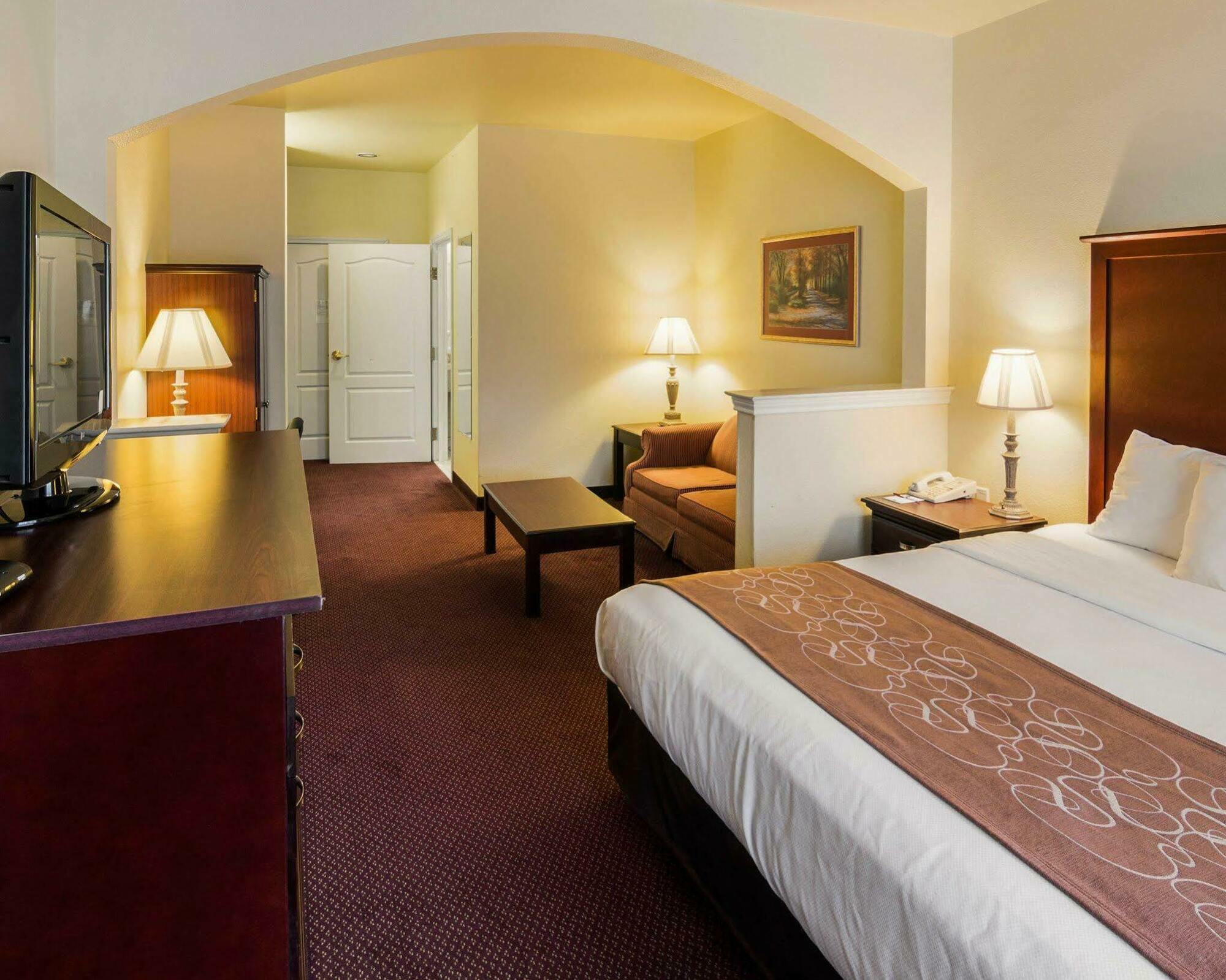 Comfort Suites Texarkana Texas Exterior photo